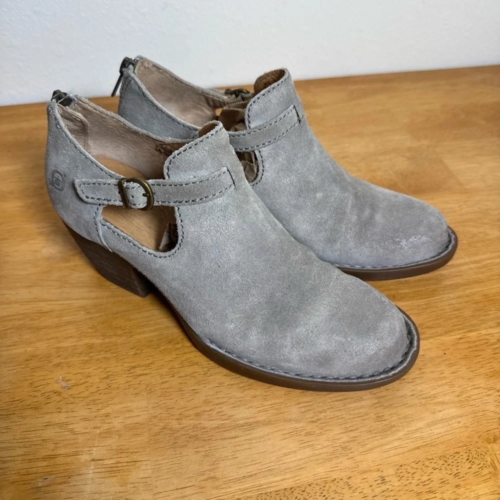Born F36522 Gray Leather Suede Womens 2” Heel Booties 6.5